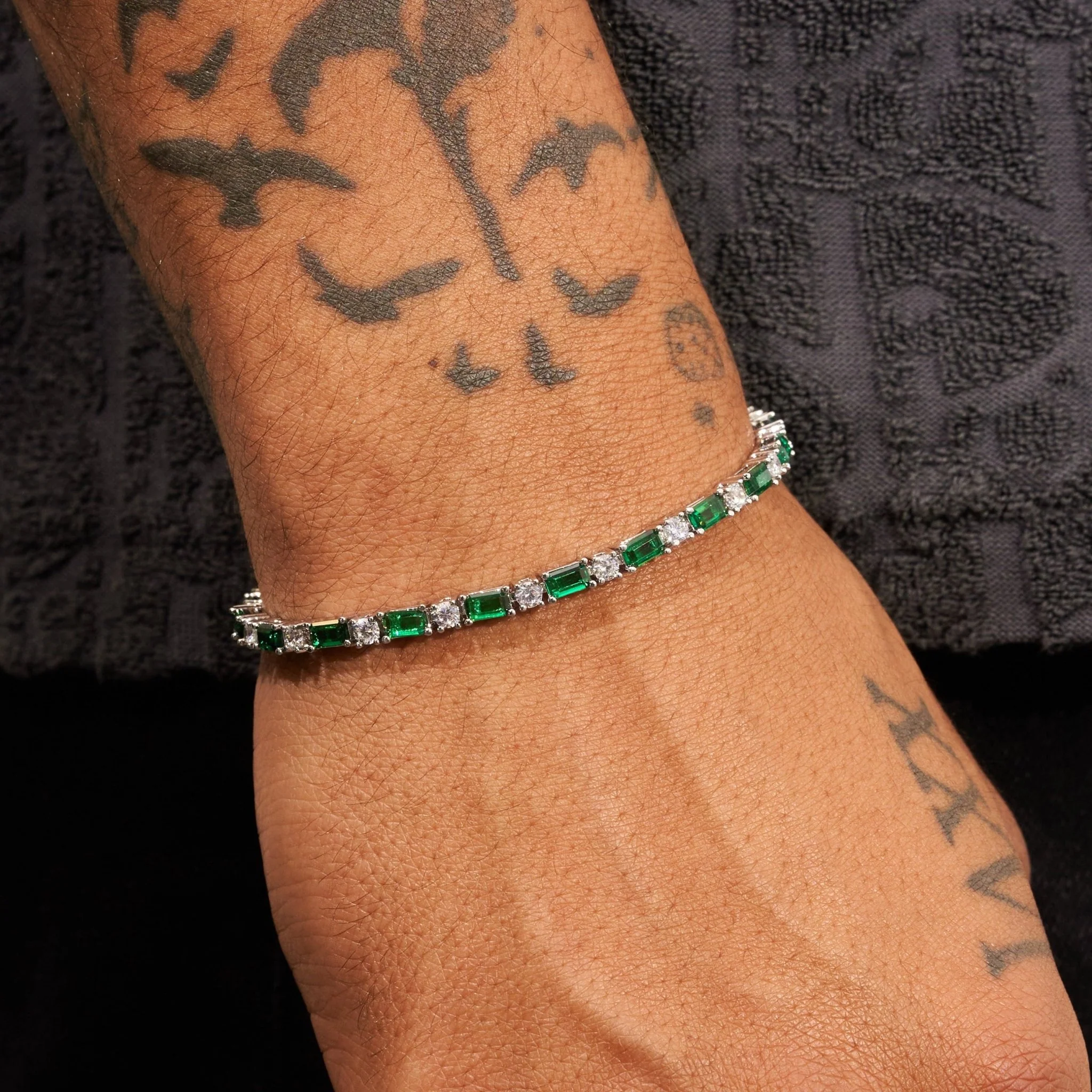 3mm Green & White Tennis Bracelet - White Gold - Image 3