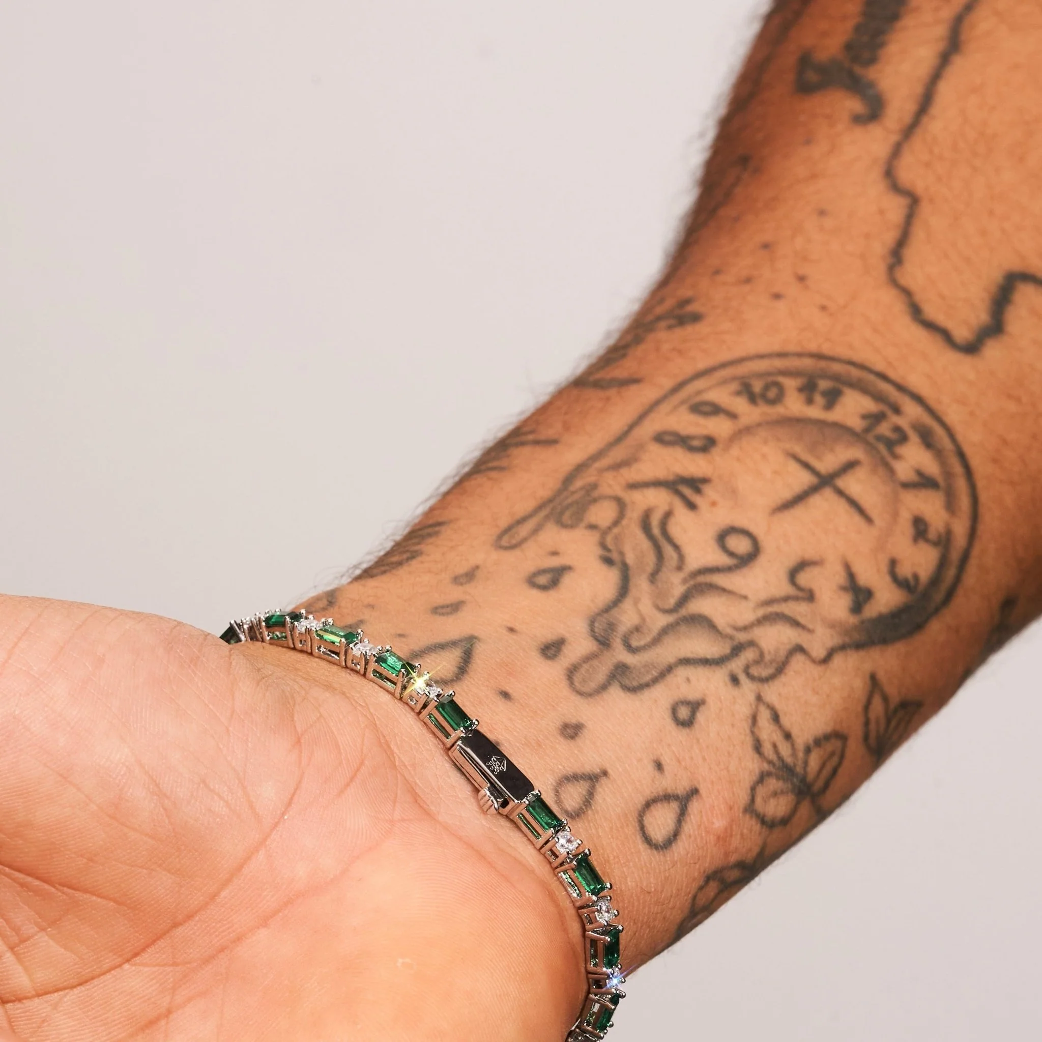 3mm Green & White Tennis Bracelet - White Gold - Image 4