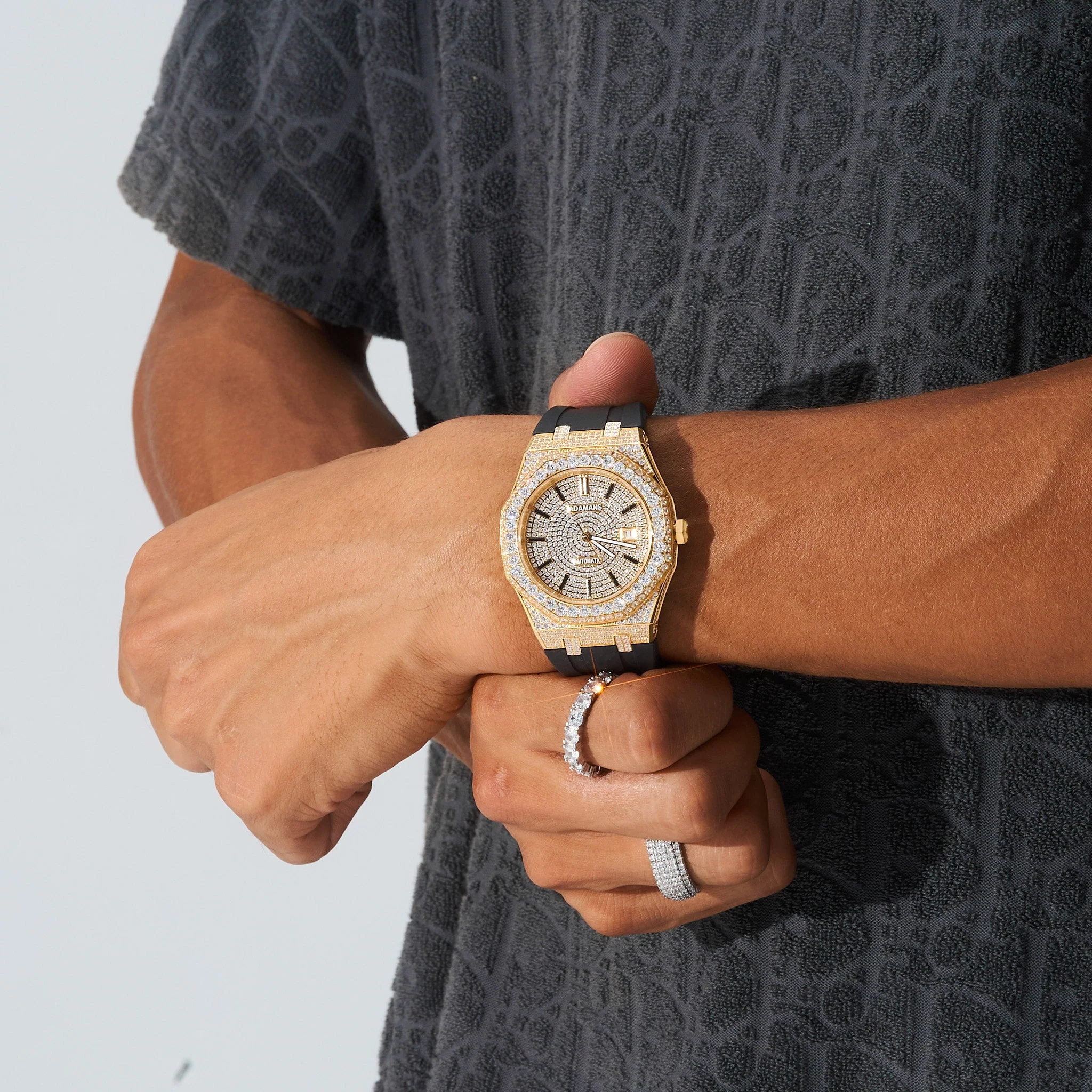 44mm Paved VVS Diamond Silicone Band Watch - Gold - Image 7