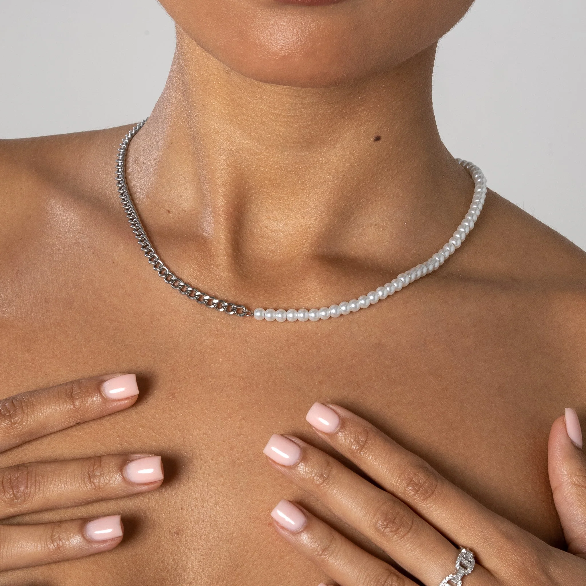 4mm Half Pearl & Cuban Necklace - White Gold - Image 3
