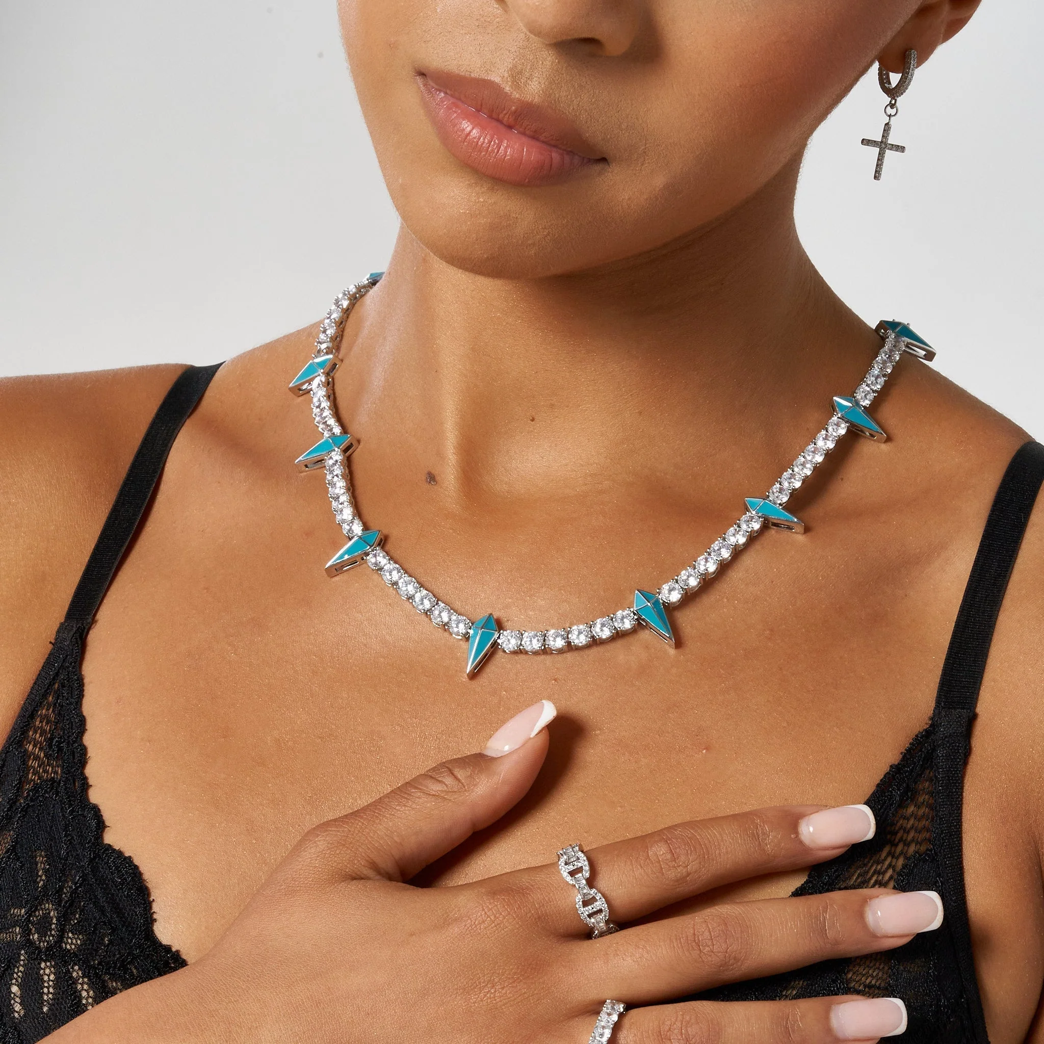 5mm BLUE PAVE SPIKE TENNIS CHAIN - WHITE GOLD - Image 3