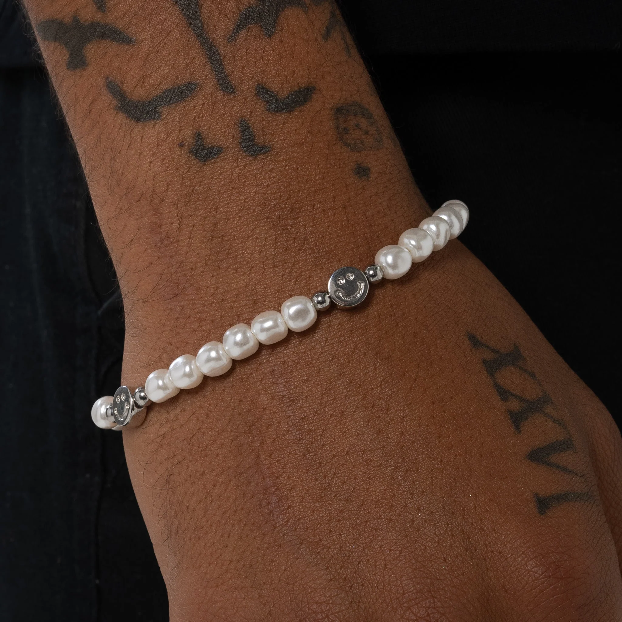5mm Smiley Face Pearl Bracelet - Image 5