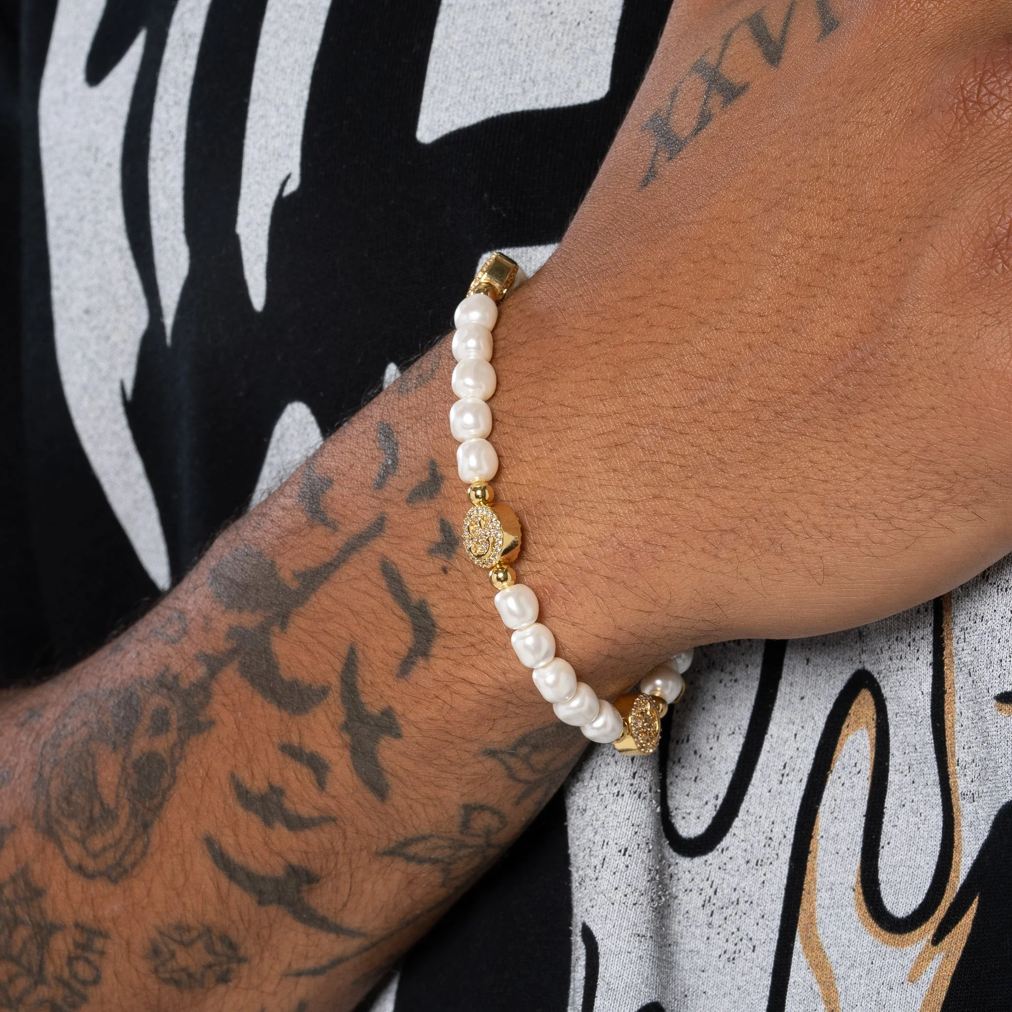 5mm Iced Smiley Face Pearl Bracelet - Gold - Image 3