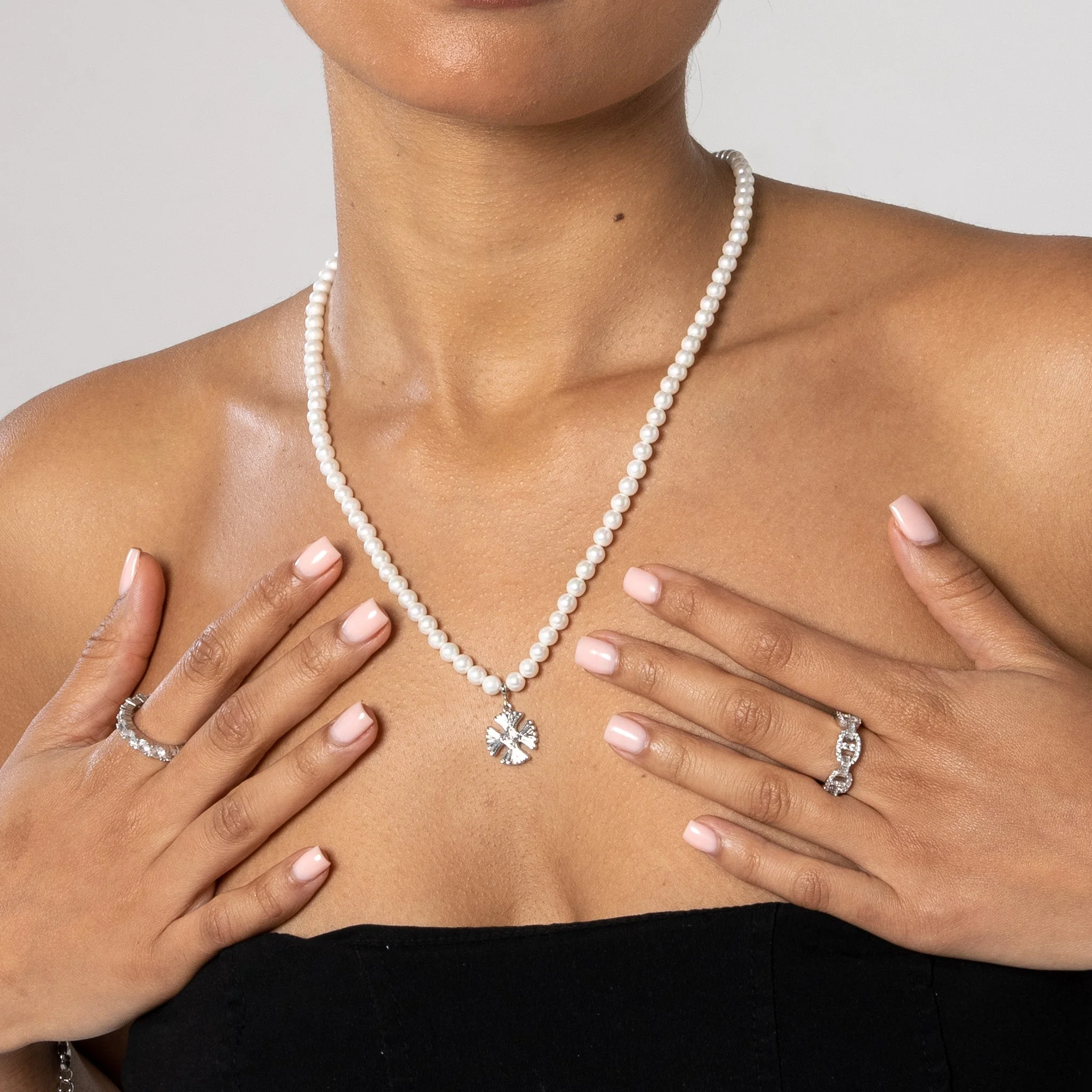 5mm Cross Motif Pearl Necklace - White Gold - Image 3