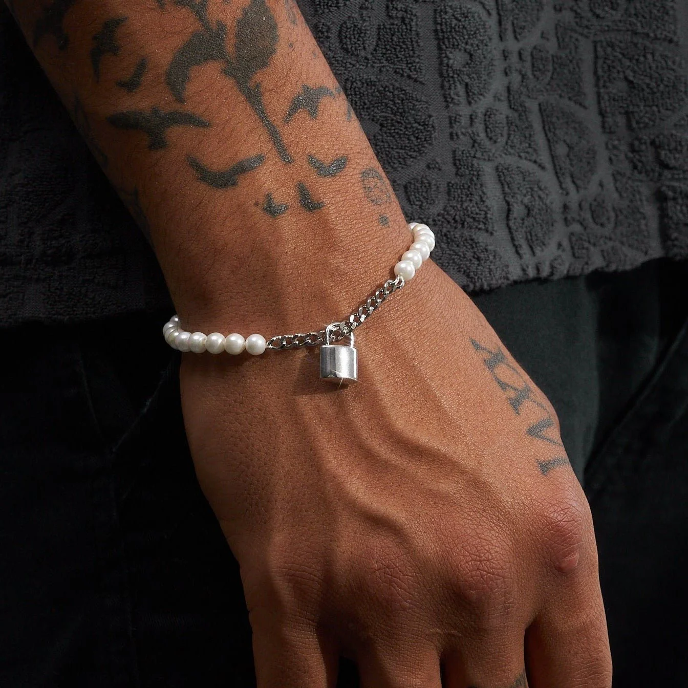 5mm PEARL LOCK BRACELET - Image 4