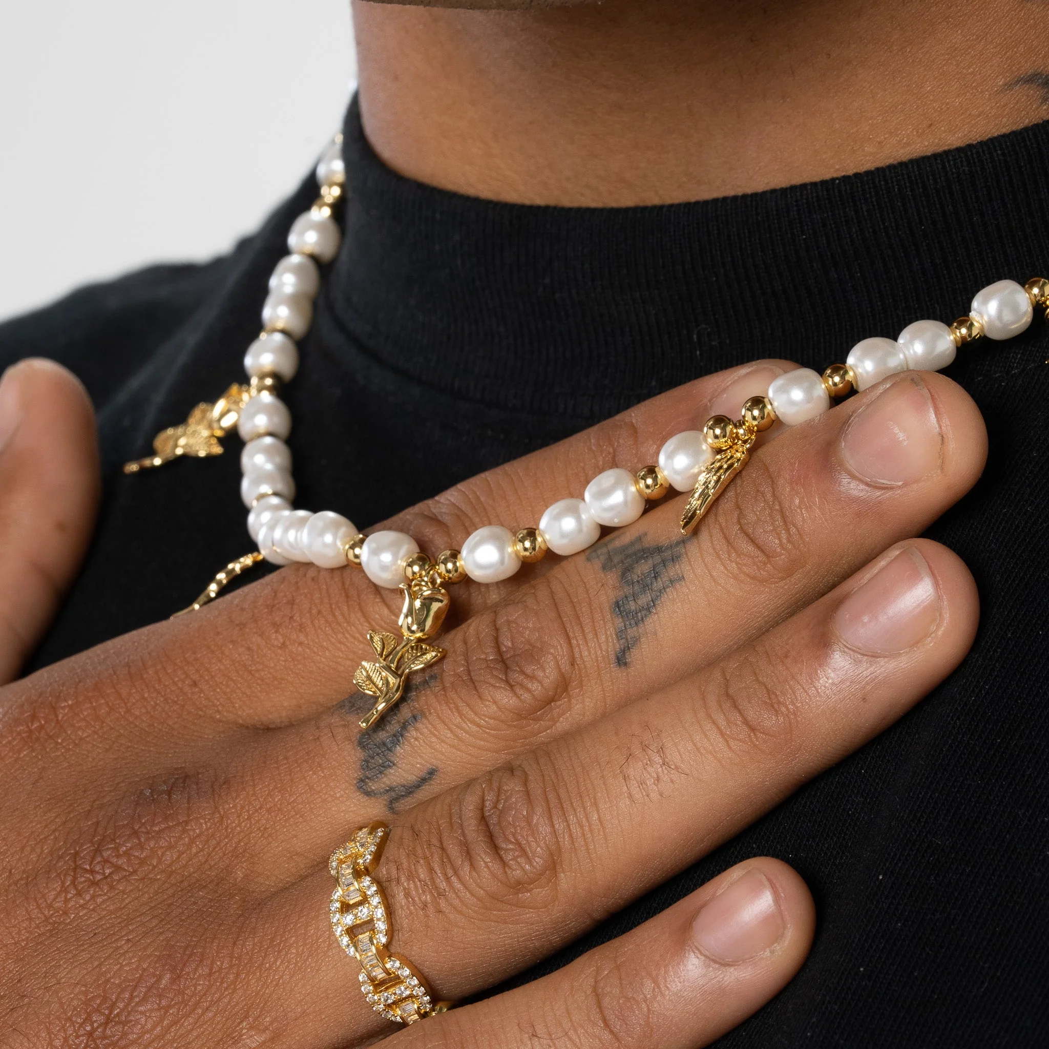Wings & Roses Beaded Pearl Necklace - Gold - Image 5