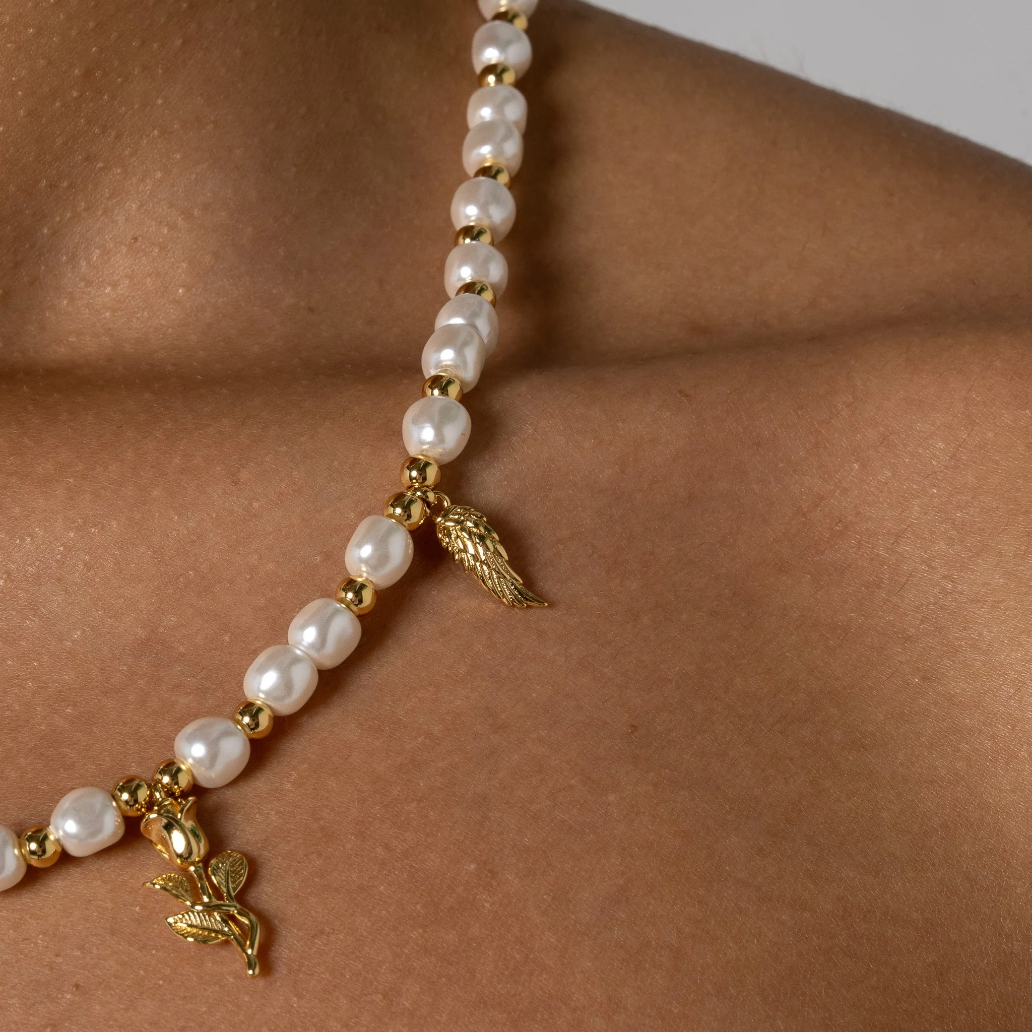 Wings & Roses Beaded Pearl Necklace - Gold - Image 3