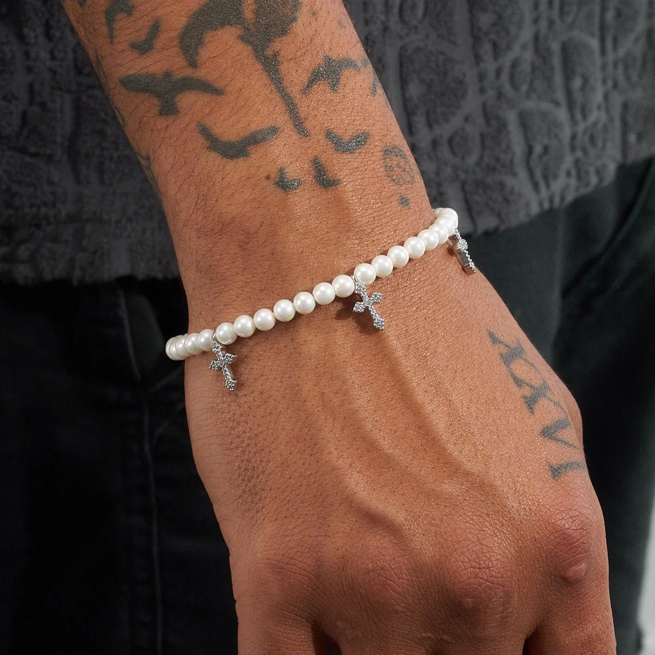 5mm MULTI CROSS PEARL BRACELET - Image 2
