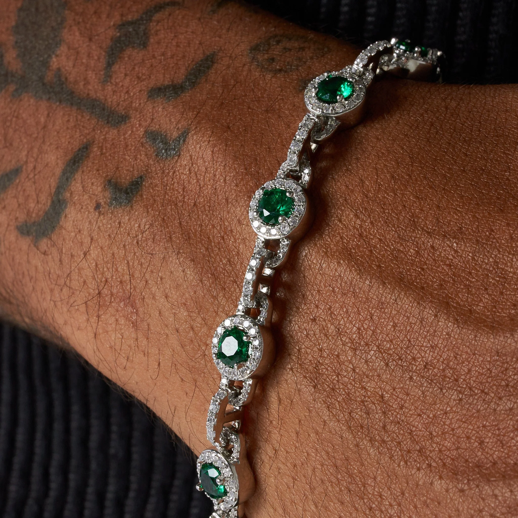 9mm GREEN CENTRE STONE LINK BRACELET - WHITE GOLD - Image 5