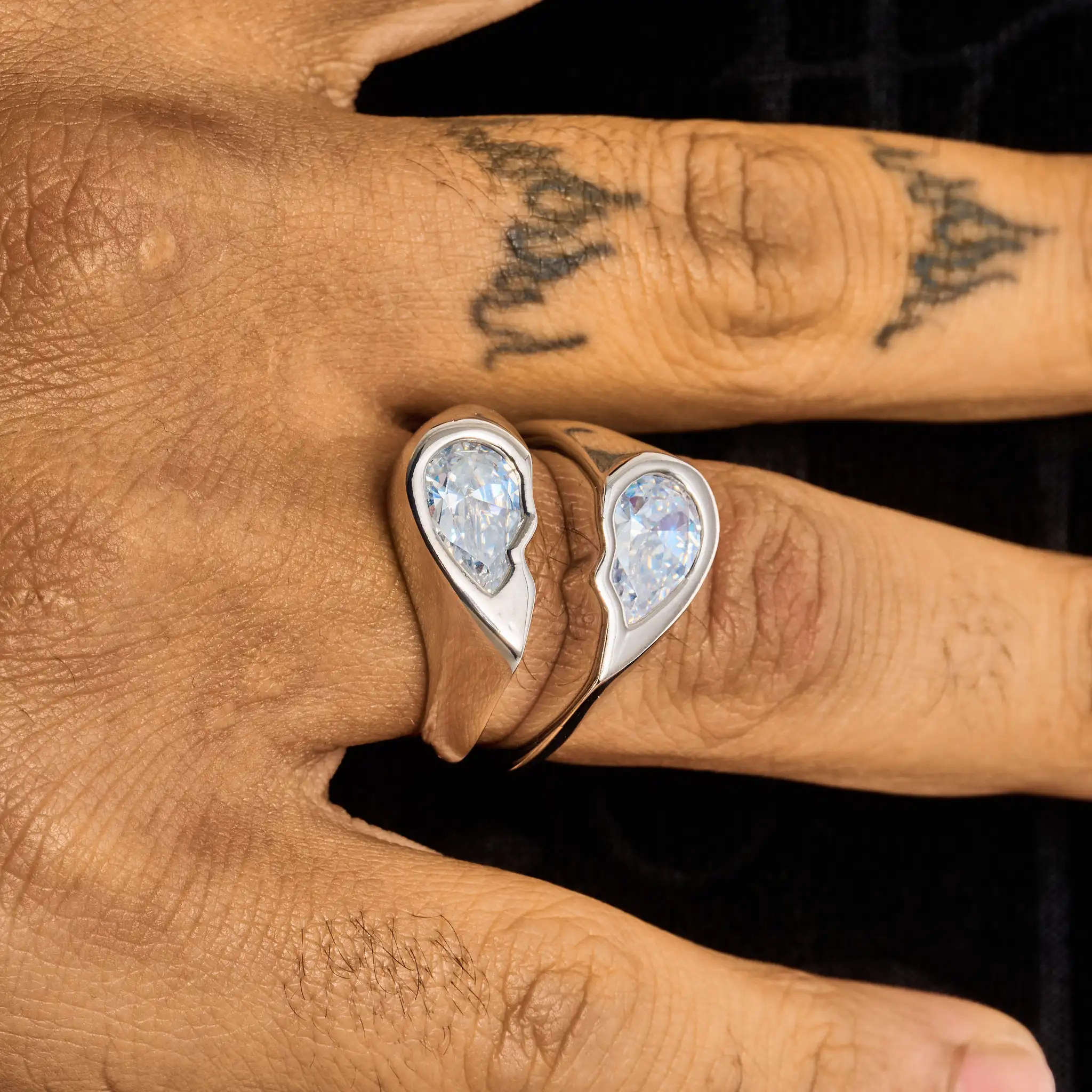 Broken Heart Ring - White Gold - Image 2