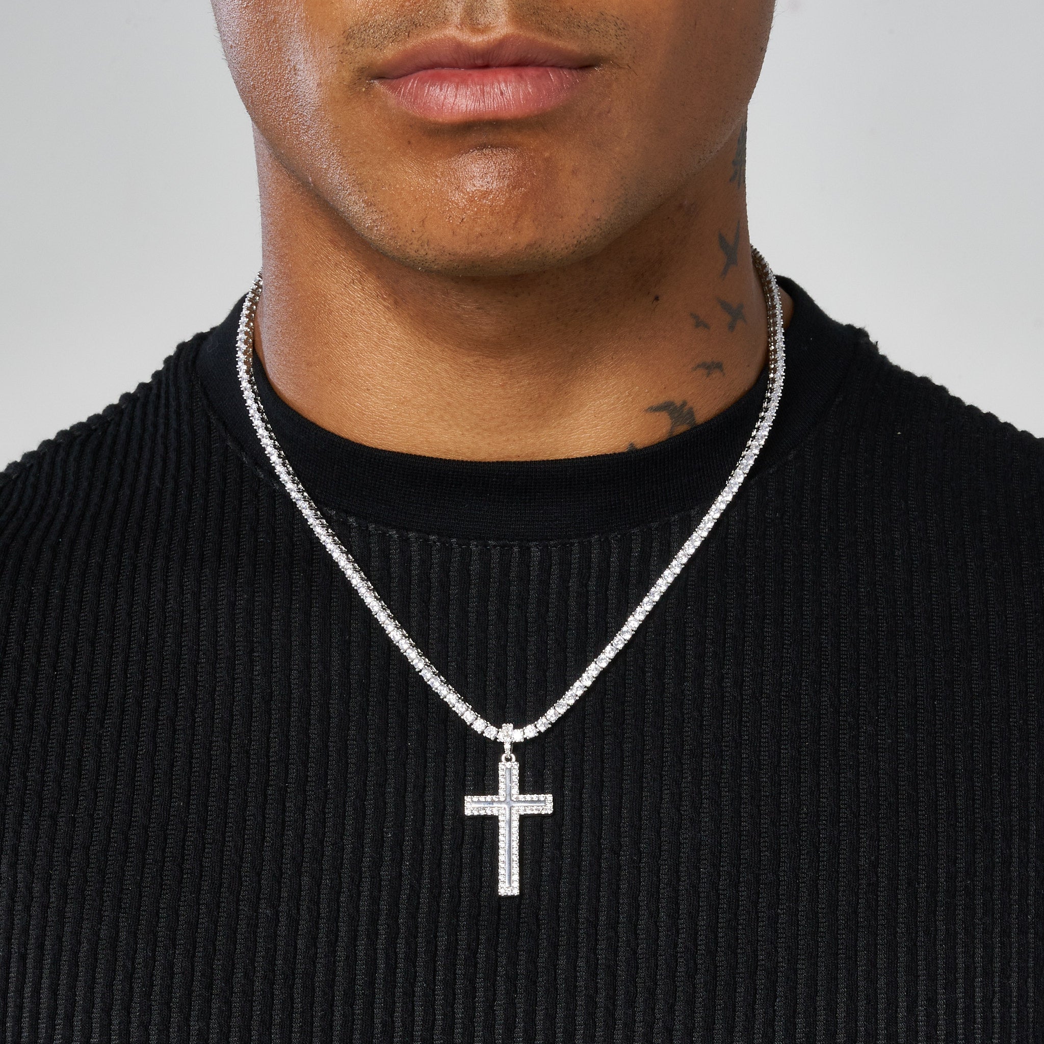 ICED CROSS PENDANT - White Gold - Image 5