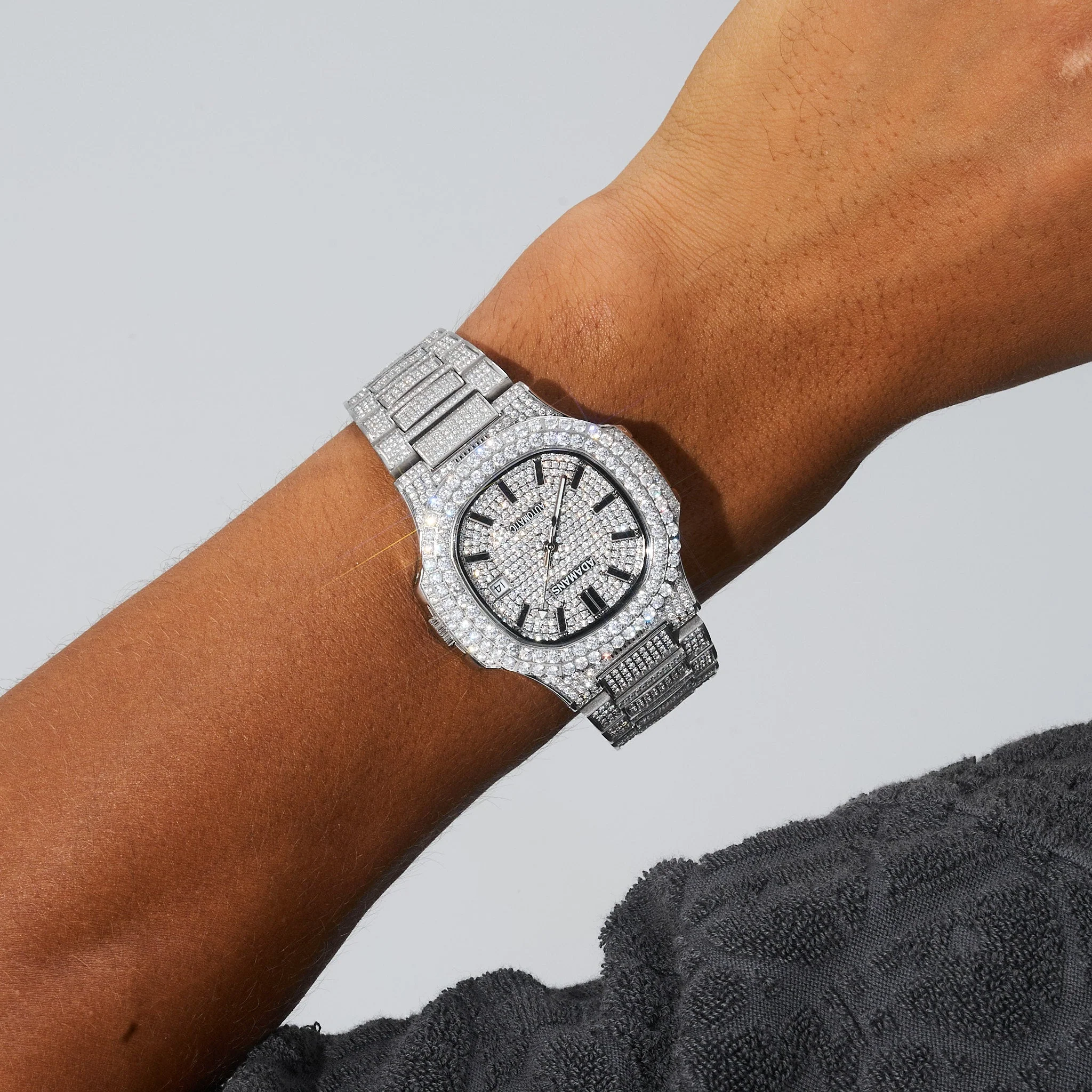 Paved Circle Face VVS Diamond Watch - White Gold - Image 4