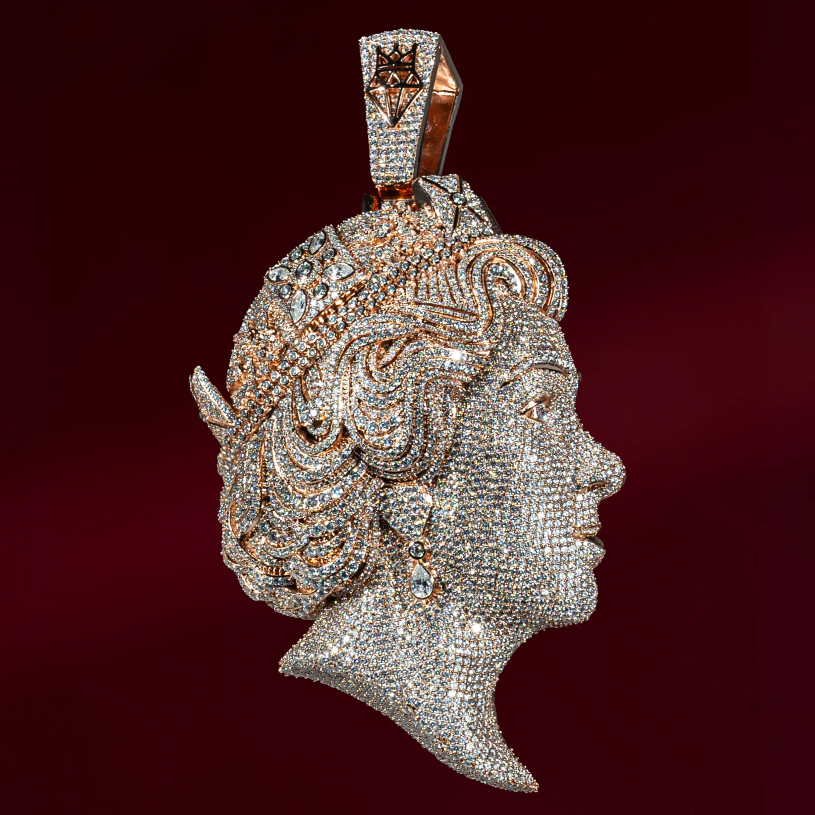 Queen Elizabeth Moissanite Pendant (Inspired by Central Cee) - Rose Gold - Image 3