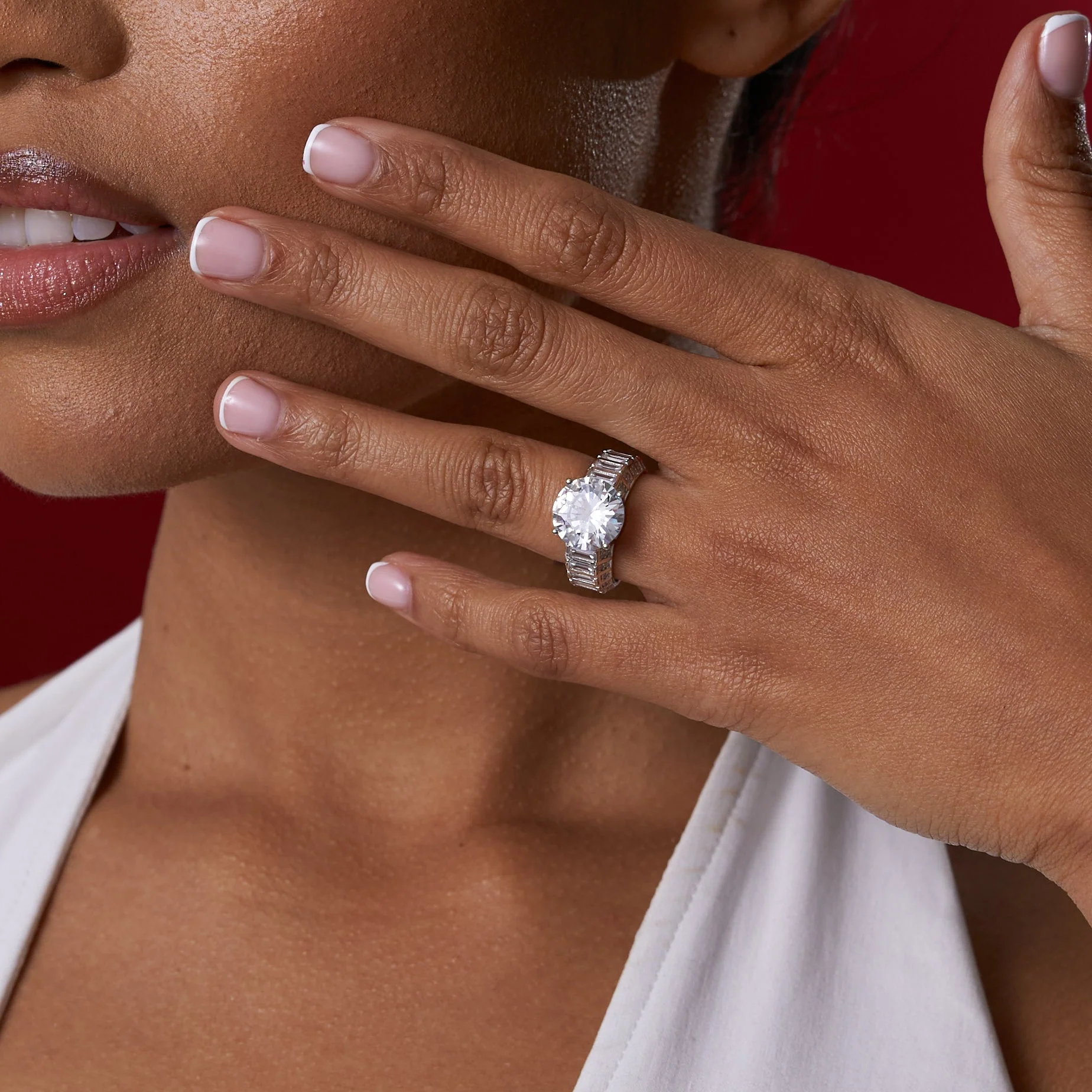 Round Cut Baguette Band Solitare Engagement Ring - Image 6