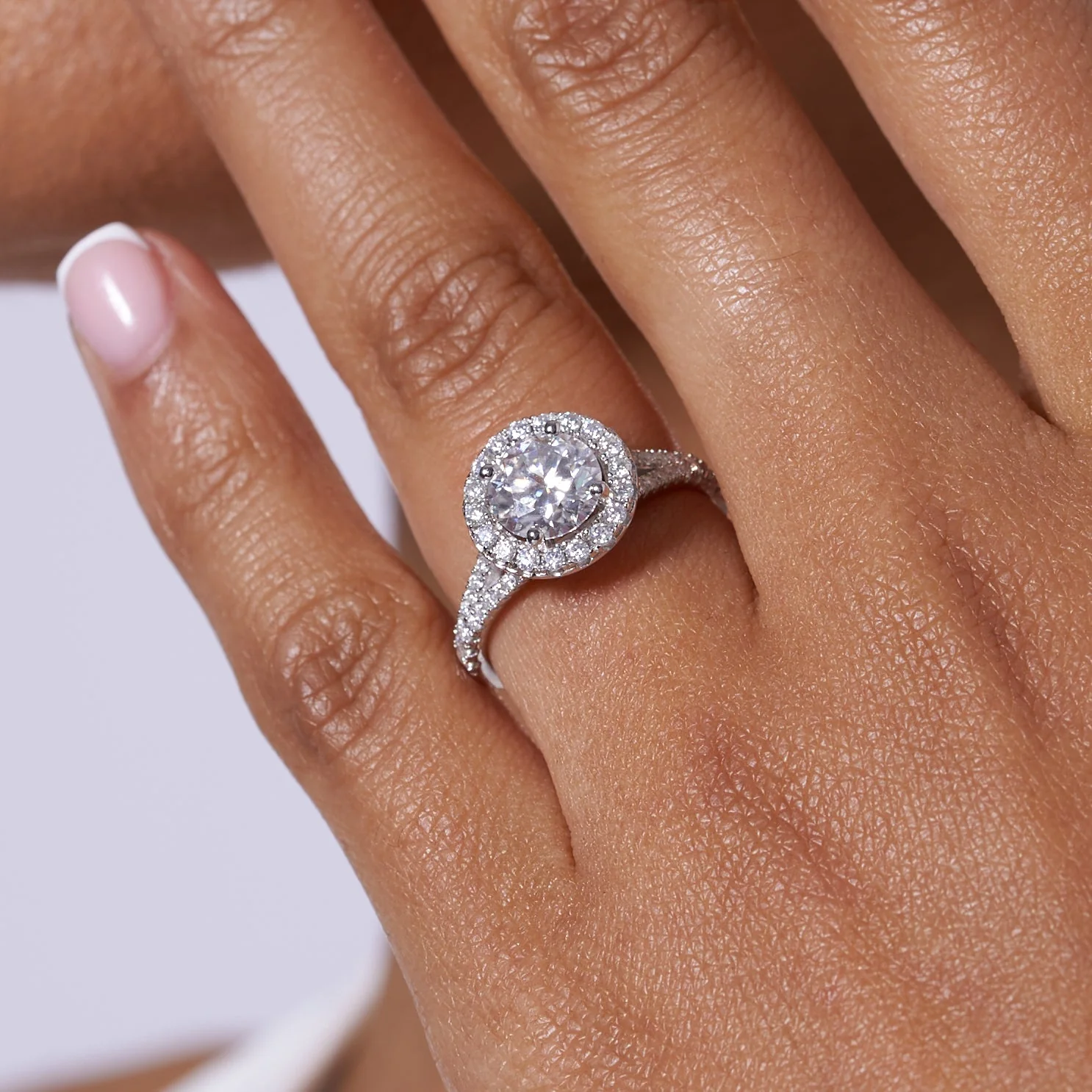 Split Prong Round Cut Moissanite Engagement Ring - Image 2