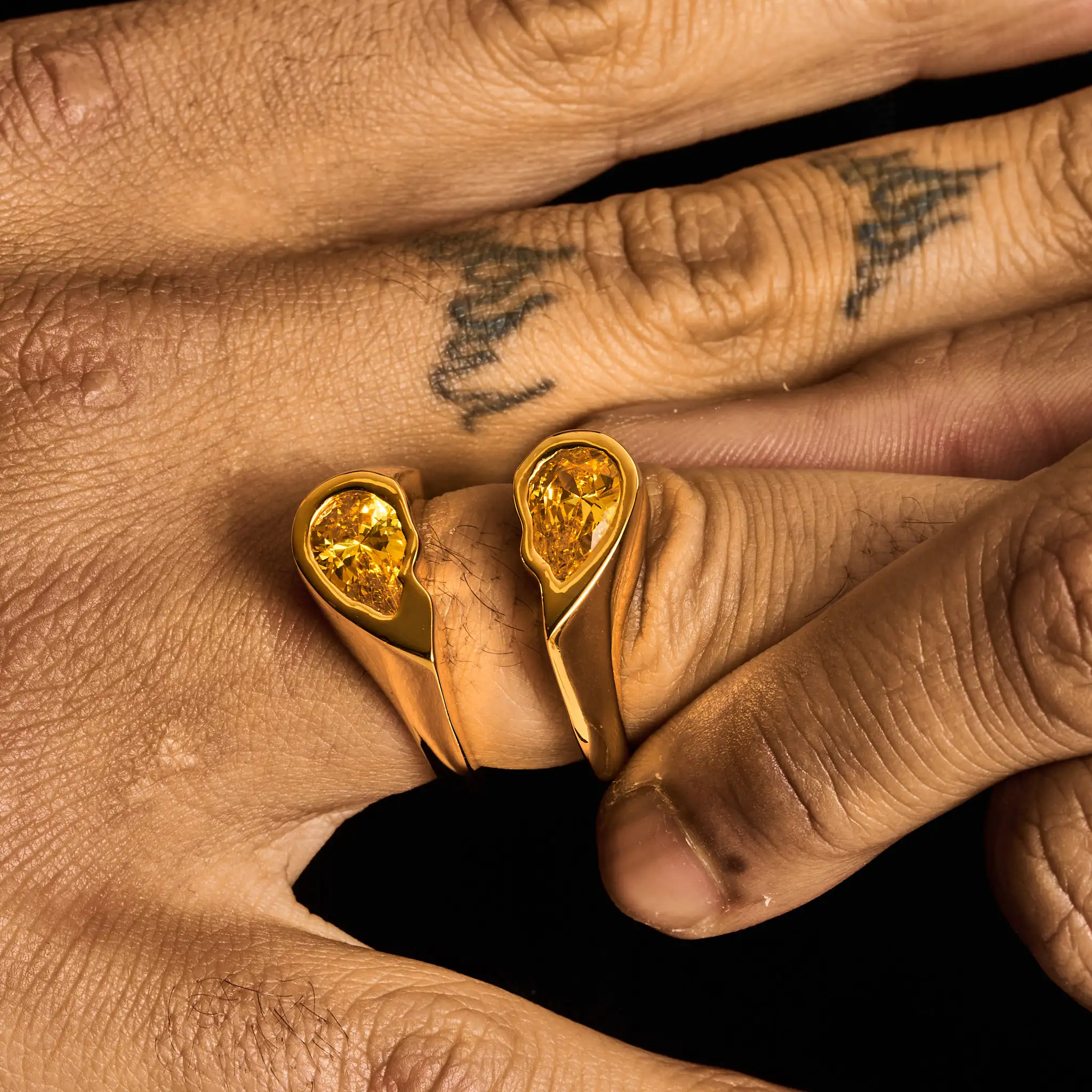 Broken Heart Ring - Gold - Image 3